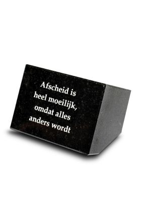 A132K | Massief blok + tekst | 8x11x8cm