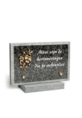 A150F | Graniet op sokkel + tekst | 13x20cm